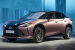Lexus RZ 450e Luxury Todo terreno Bitono Sonic Copper Exterior Frontal-Lateral 5 puertas