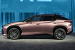 Lexus RZ 450e Luxury Todo terreno Bitono Sonic Copper Exterior Lateral 5 puertas