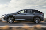 Lexus RZ 450e Core Todo terreno Sonic Chrome Exterior Lateral 5 puertas