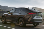 Lexus RZ 450e Core Todo terreno Sonic Chrome Exterior Lateral-Posterior 5 puertas