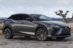 Lexus RZ 450e Core Todo terreno Sonic Chrome Exterior Lateral-Frontal 5 puertas