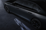 BMW Serie 7 M760e xDrive M760e xDrive Turismo Saphirschwarz Metallic Two-Tone Exterior Lateral 4 puertas