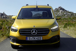 Mercedes-Benz Clase T T180d Gama Clase T Veh&iacute;culo comercial Amarillo Limonite Metalizado Exterior Frontal 4 puertas