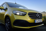 Mercedes-Benz Clase T T180d Gama Clase T Veh&iacute;culo comercial Amarillo Limonite Metalizado Exterior Frontal 4 puertas
