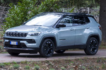 Jeep Compass 1.5 e-Hybrid 130 CV DDCT Upland e-Hybrid Todo terreno Azul Matter con Techo Negro Exterior Frontal-Lateral 5 puertas
