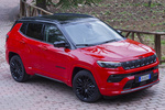 Jeep Compass 1.5 e-Hybrid 130 CV DDCT S e-Hybrid Todo terreno Rojo Colorado con Techo Negro Exterior Lateral-Frontal 5 puertas