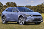 Subaru Solterra Gama Solterra EV Touring Todo terreno Harbor Mist Grey Pearl Exterior Lateral-Frontal 5 puertas