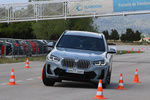 BMW X3 xDrive20d xLine con Paquete M Sport Todo terreno M Brooklyn Grey Metallic Exterior Maniobra de Esquiva 5 puertas