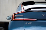 Volvo C40 Recharge Twin Ultimate Ultimate Todo terreno Fjord Blue Metallic Exterior Pilotos 5 puertas