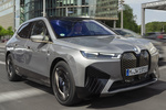 BMW iX M60 M60 Todo terreno Oxid Grey Metallic Exterior Lateral-Frontal 5 puertas