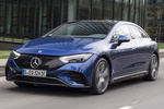 Mercedes-Benz EQE EQE 500 4MATIC Edition 1 AMG Line Turismo Spectral Blue Exterior Frontal-Lateral 4 puertas