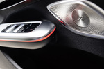 Mercedes-Benz EQE EQE 500 4MATIC AMG Line con Paquete Premium Plus Turismo Interior Mandos puerta 4 puertas