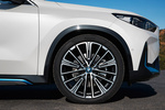 BMW iX1 xDrive30 iX1con Elementos BMW i Blue Todo terreno Mineral white metallic Exterior Llanta 5 puertas