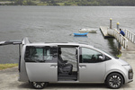 Hyundai Staria 2.2 CRDi 130 kW (177 CV) 4x4 AT 7 plazas Premium 7 plazas Monovolumen Shimmering Silver Metallic Exterior Lateral 5 puertas