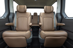 Hyundai Staria 2.2 CRDi 130 kW (177 CV) 4x4 AT 7 plazas Premium con tapicer&iacute;a marr&oacute;n 7 plazas Monovolumen Interior Asientos 5 puertas