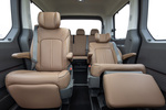 Hyundai Staria 2.2 CRDi 130 kW (177 CV) 4x4 AT 7 plazas Premium con tapicer&iacute;a marr&oacute;n 7 plazas Monovolumen Interior Asientos 5 puertas