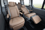 Hyundai Staria 2.2 CRDi 130 kW (177 CV) 4x4 AT 7 plazas Premium con tapicer&iacute;a marr&oacute;n 7 plazas Monovolumen Interior Asientos 5 puertas