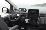 Hyundai Staria 2.2 CRDi 130 kW (177 CV) 4x4 AT 7 plazas Premium con tapicer&iacute;a negra 7 plazas Monovolumen Interior Salpicadero 5 puertas