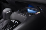 Toyota Corolla Gama Corolla Touring Sports Touring Sports Premium Turismo familiar Interior Recarga inal&aacute;mbrica tel&eacute;fonos 5 puertas