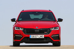 Skoda Octavia Combi RS 2.0 TSI 180 kW (245 CV) DSG Combi RS iV Turismo familiar Rojo Velvet Metalizado Exterior Frontal 5 puertas
