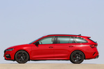 Skoda Octavia Combi RS 2.0 TSI 180 kW (245 CV) DSG Combi RS iV Turismo familiar Rojo Velvet Metalizado Exterior Lateral 5 puertas