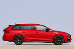 Skoda Octavia Combi RS 2.0 TSI 180 kW (245 CV) DSG Combi RS iV Turismo familiar Rojo Velvet Metalizado Exterior Lateral 5 puertas