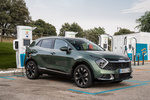 KIA Sportage PHEV 1.6 T-GDI 265 CV 4x4 Tech PHEV Todo terreno Experience Green Exterior Lateral-Frontal 5 puertas