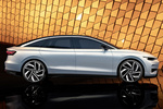 Volkswagen ID. AERO Gama ID. AERO Gama ID. AERO Turismo Polar Light Blue Metallic Exterior Lateral 4 puertas