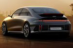 Hyundai IONIQ 6 239 kW (325 CV) 77 kWh AWD Energy Turismo Serenity White Exterior Lateral-Posterior 4 puertas
