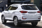 SsangYong Rexton D22 DTR 4x4 Aut. 7 plazas Limited Todo terreno Grand White Exterior Lateral-Posterior 5 puertas