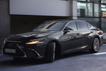 Lexus ES Gama ES 300h 2023 Gama ES 300h 2023 Turismo Exterior Frontal-Lateral 4 puertas