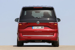 Volkswagen T7 Multivan Corto 1.4 eHybrid 160 kW (218 CV) DSG 6 vel. Style Multivan Corto eHybrid Veh&iacute;culo comercial Deep Black Pearl Effect / Fortana Red Metallic Exterior Posterior 5 puertas