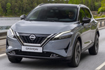 Nissan Qashqai e-POWER 140 kW (190 CV) Tekna+ e-POWER Todo terreno Bitono Katana Grey con Techo Midnight Black Exterior Frontal-Lateral 5 puertas