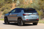 Jeep Compass 1.5 e-Hybrid 130 CV DDCT Upland e-Hybrid Todo terreno Azul Matter con Techo Negro Exterior Lateral-Posterior 5 puertas