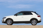 Volkswagen T-Roc 1.0 TSI 81 kW (110 CV) Life Todo terreno Blanco Puro | Techo Negro Exterior Lateral 5 puertas