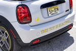 MINI MINI 3p Cooper SE Convertible 3p Cooper SE Convertible Descapotable White Silver metalizado Exterior Pilotos 3 puertas