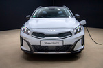 KIA XCeed 1.6 PHEV 104 kW (141 CV) DCT eTech PHEV Todo terreno Deluxe White Exterior Frontal 5 puertas