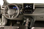 Toyota Corolla hybrid 180H GR-SPORT Turismo Interior Salpicadero 5 puertas