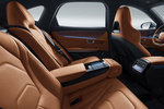 BYD Han Gama Han Executive con Cuero Naranja Turismo Interior Consola Central 4 puertas