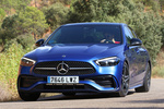 Mercedes-Benz Clase C C 300 e Berlina AMG Line con Paq. Night PHEV Turismo Azul Espectral Metalizado Exterior Frontal-Lateral 5 puertas