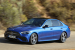 Mercedes-Benz Clase C C 300 e Berlina AMG Line con Paq. Night PHEV Turismo Azul Espectral Metalizado Exterior Frontal-Lateral 5 puertas