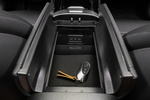 Mercedes-Benz Clase C C 300 e Berlina AMG Line PHEV Turismo Interior Guantera y recept&aacute;culo 5 puertas