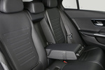 Mercedes-Benz Clase C C 300 e Berlina AMG Line PHEV Turismo Interior Reposabrazos 5 puertas