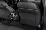 Mercedes-Benz Clase C C 300 e Berlina AMG Line PHEV Turismo Interior Consola Central 5 puertas