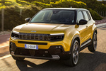 Jeep Avenger BEV 115 kW (156 CV) First Edition BEV Todo terreno Sun + Volcano Exterior Frontal-Lateral 5 puertas