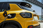Jeep Avenger BEV 115 kW (156 CV) First Edition BEV Todo terreno Sun + Volcano Exterior Toma de recarga 5 puertas