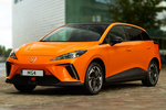 MG MG4 Gama MG4 Electric Luxury Turismo Fizzy Orange Exterior Frontal-Lateral 5 puertas
