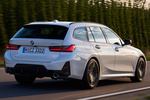 BMW Serie 3 320d Touring Paquete M Sport Touring Turismo familiar Alpinweiss Exterior Posterior-Lateral 4 puertas