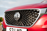 MG HS 1.5 Turbo Luxury Todo terreno Rojo Diamante Exterior Frontal 5 puertas