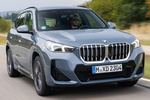 BMW X1 xDrive23i Paquete M Sport Todo terreno BMW Individual Frozen Pure Grey Metalizado Exterior Lateral-Frontal 5 puertas